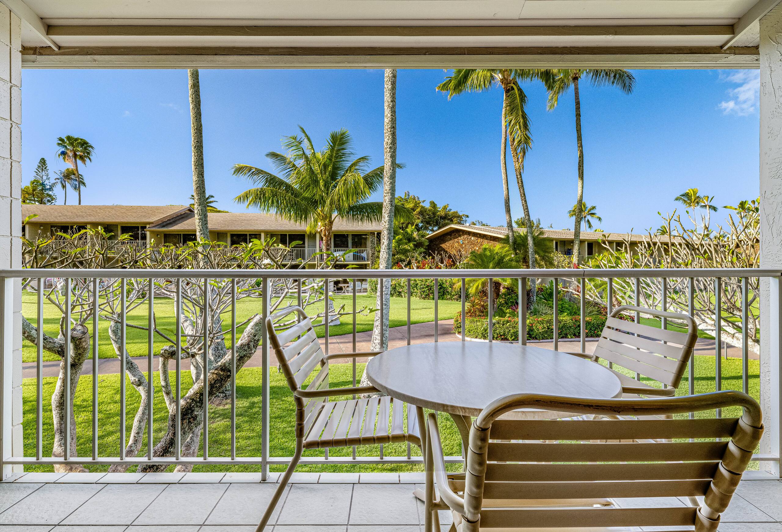 Peaceful oceanfront resort tropical studio with AC - Photo 16