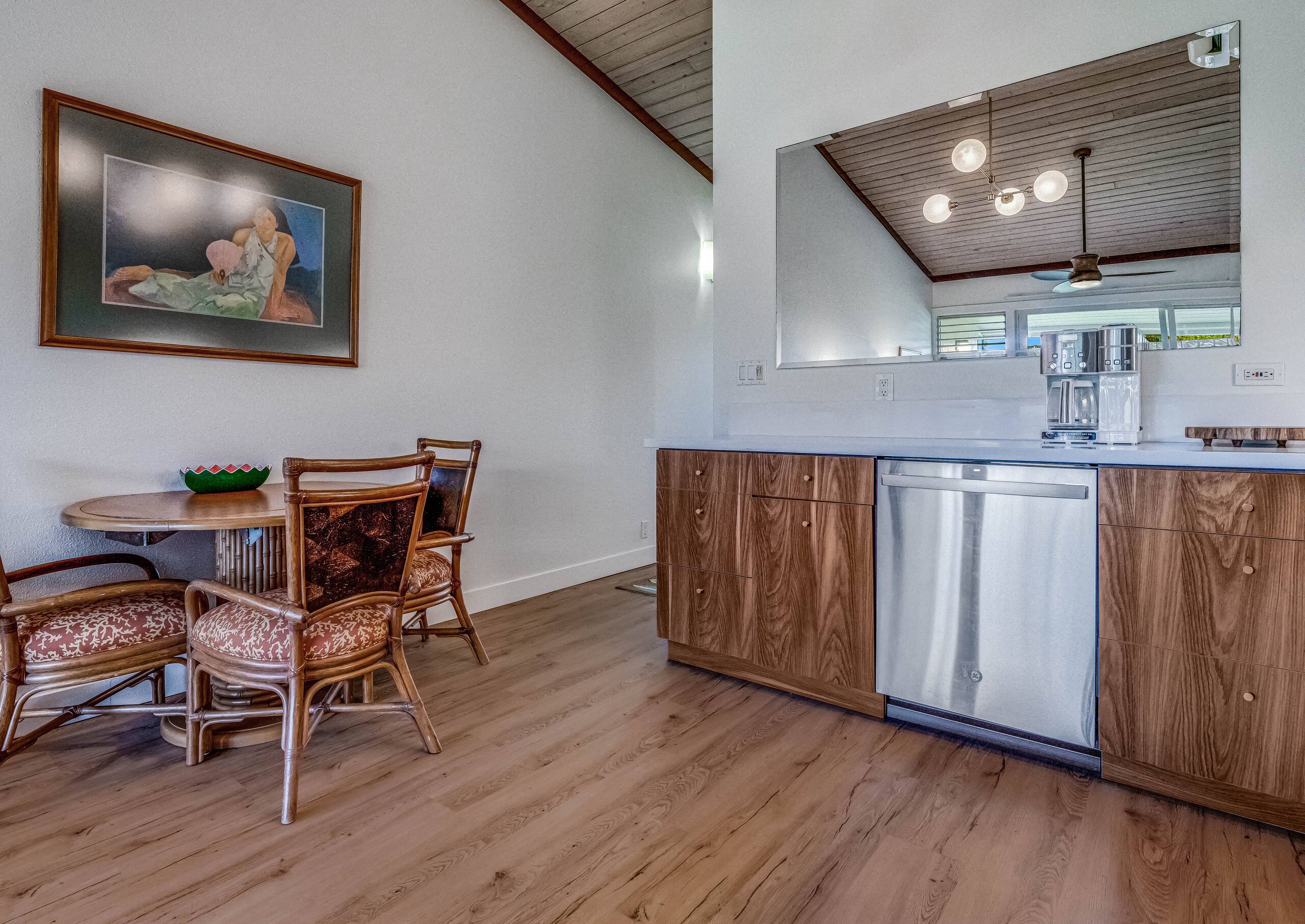 Peaceful oceanfront resort tropical studio with AC - Photo 9