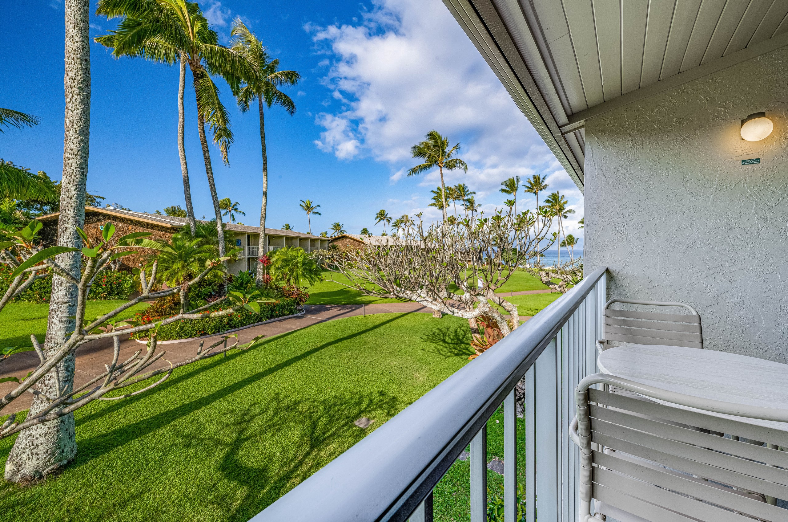 Peaceful oceanfront resort tropical studio with AC - Photo 15
