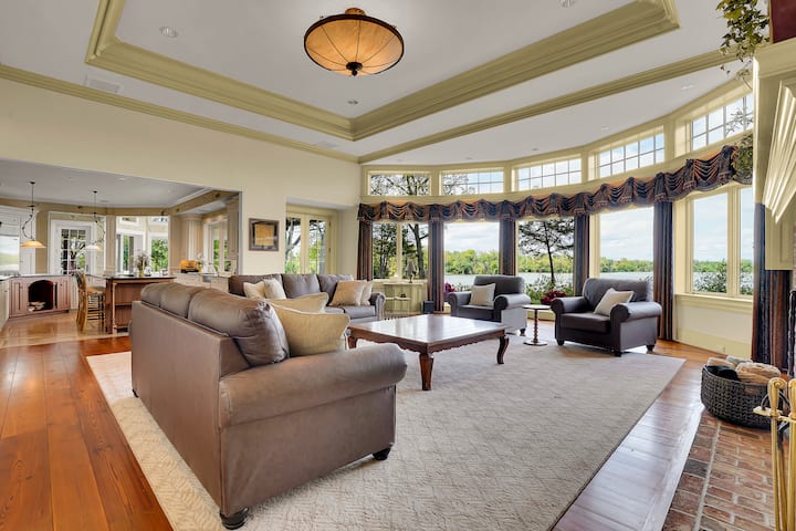 Sleeps 25+ Pool, Hottub, Pickleball, 5 Master Bedr - Betterton Beach, MD
