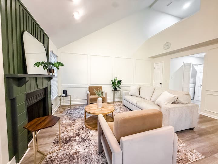Basic, Worker-friendly Townhome On Main Road 3k/mo - Wake Forest, NC