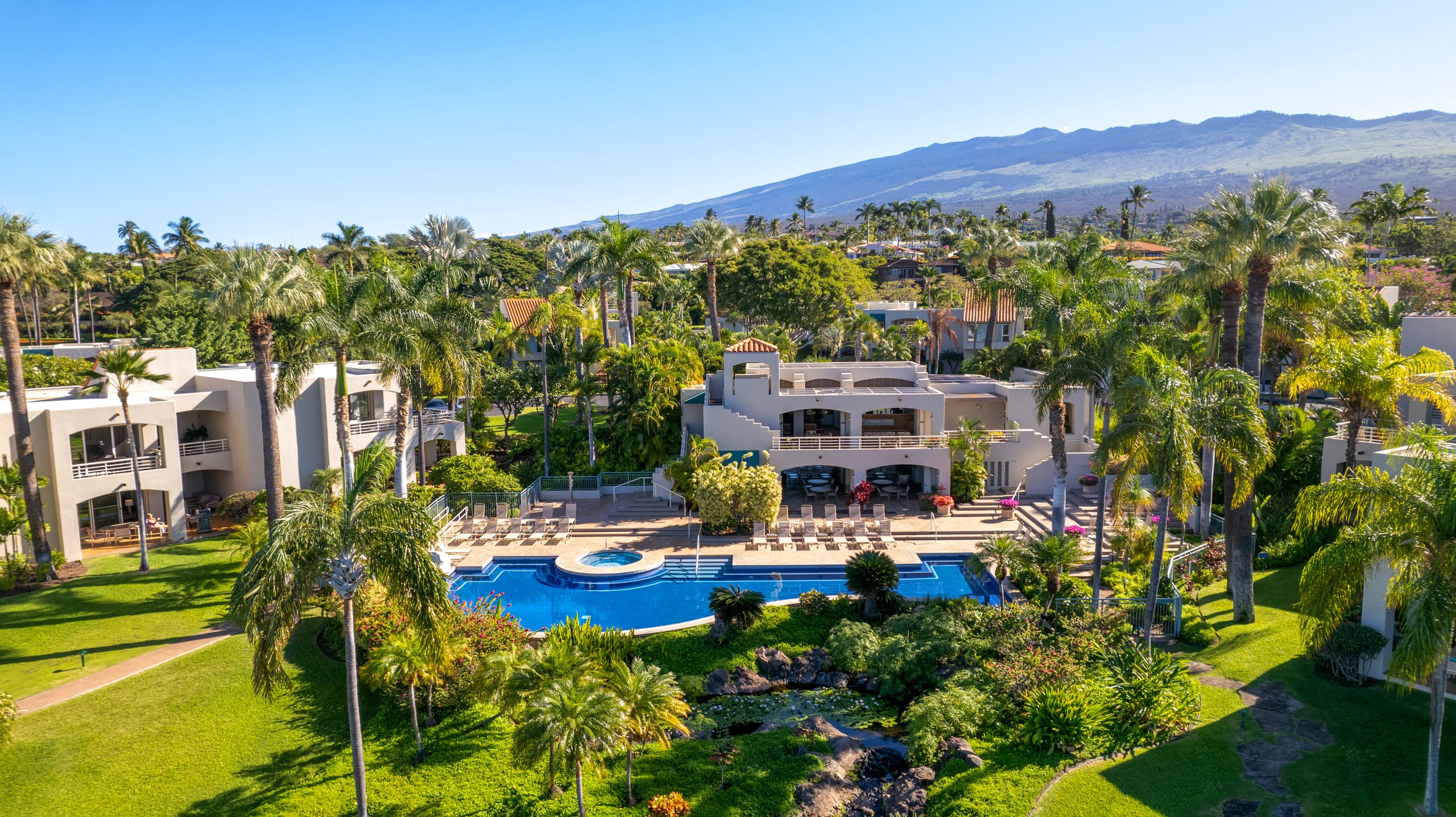 Condo in Wailea · ★5.0 · 1 bedroom · 2 beds · 2 private baths - Image 2