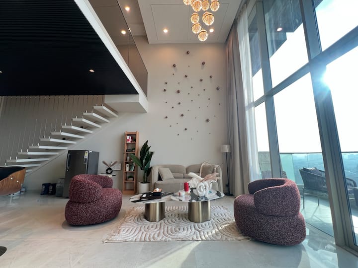 Modern Dual-level Loft | Near Airport & Cyber Hub - Manesar