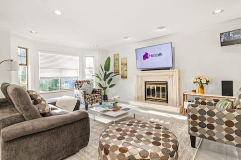 Top performing Airbnb: 5BR Cozy Home | Near Airport & Richmond in Victoria Fraserview
