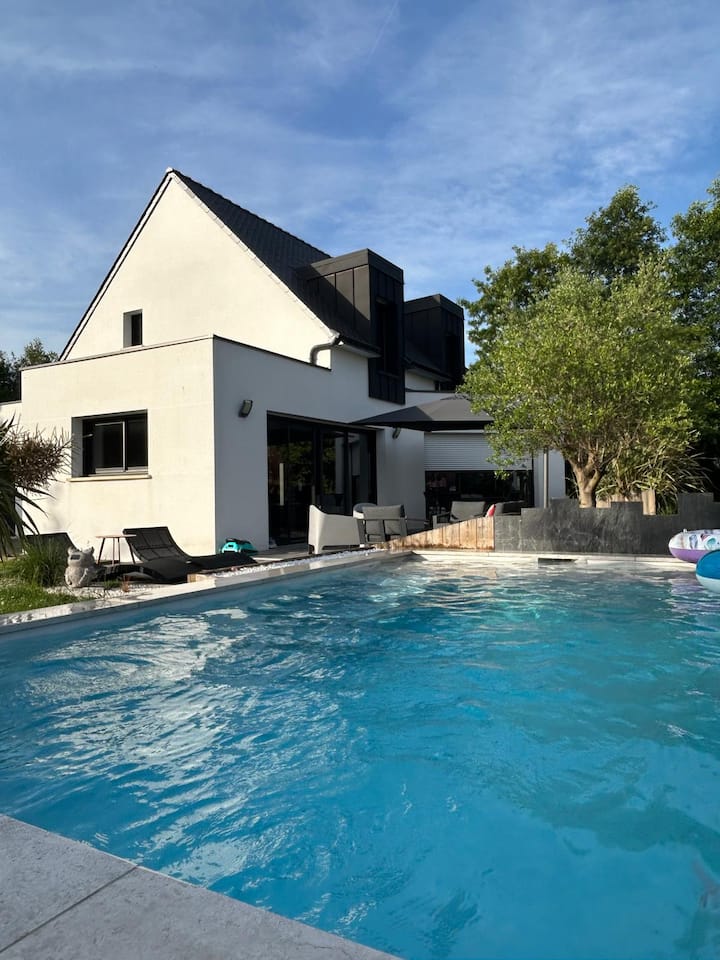 Maison Contemporaine Avec Piscine 3 Chambres - Quimper