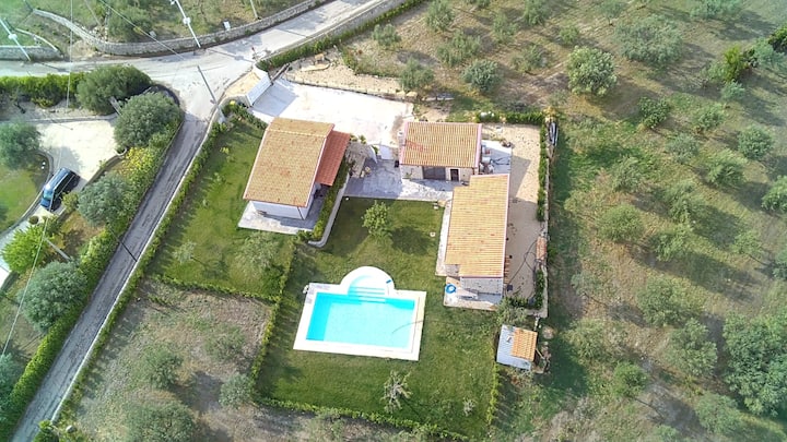 I Mori - Casa Vacanza Con Piscina - Chiaramonte Gulfi