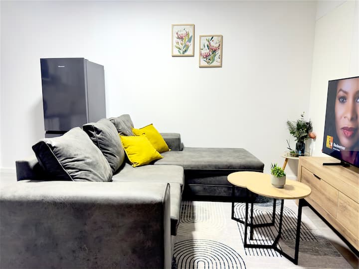 Inweft Ch | Luxury Flat | Indoor Braai | 1br - 斯瓦科普蒙德