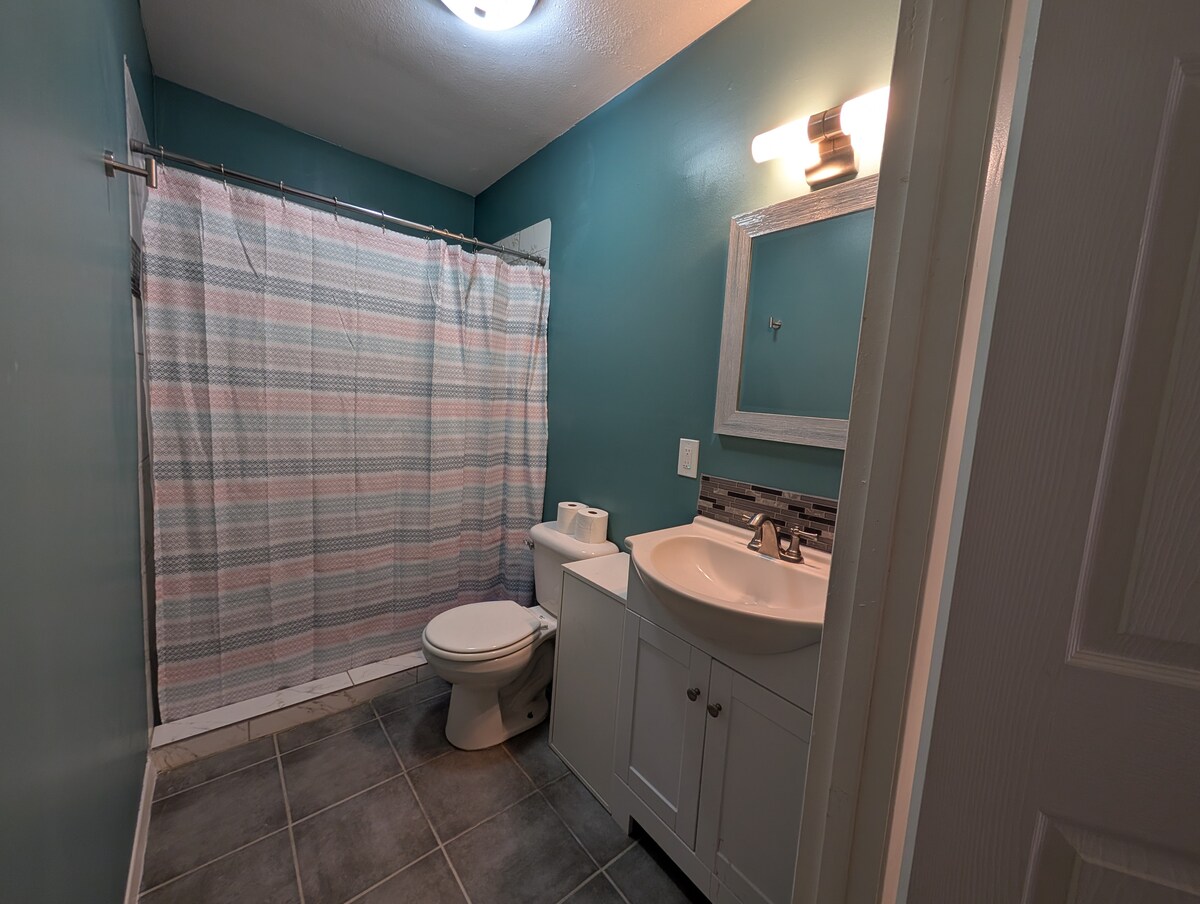 Great studio minutes from downtown