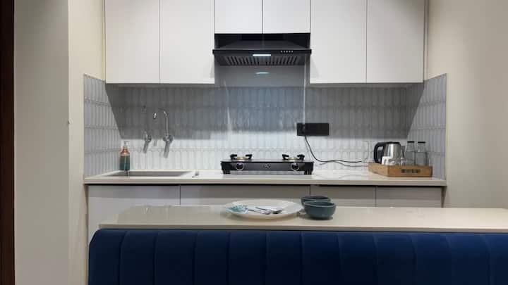 Bright 1bhk | Work Desk · Parking · Rapid Metro 55 - Gurugram