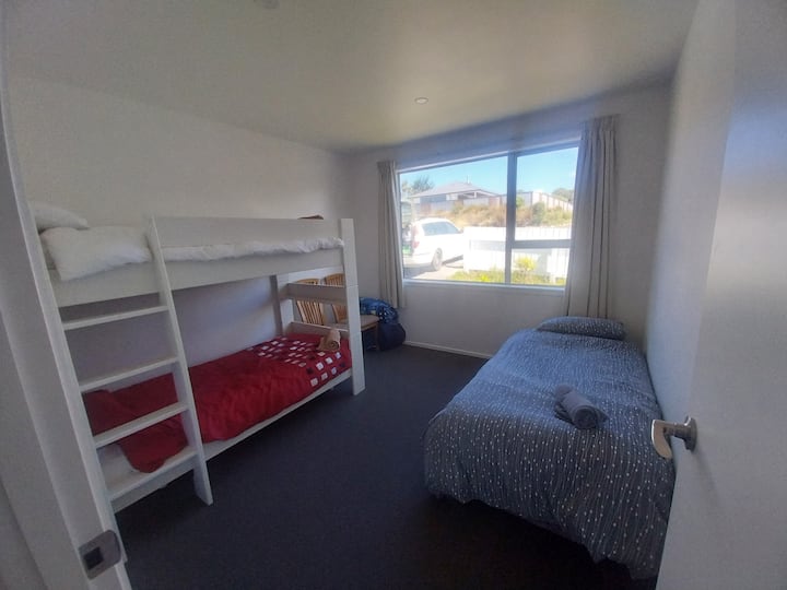 საძინებელი 1