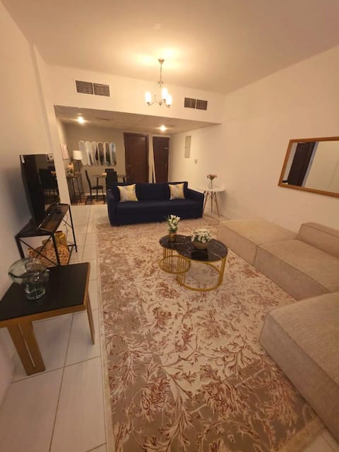 Top Airbnb: Magnificent 3-Bedroom Family Apartment in Al Qusais Industrial Third