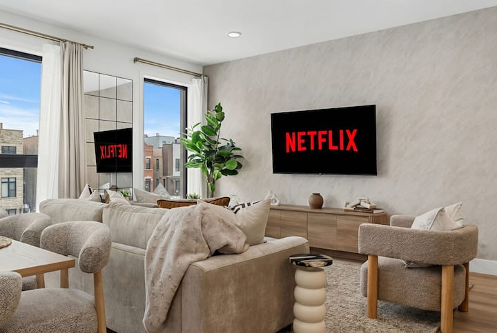 Spacious Gem Near Nyc I Skyline Views I Parking - Edgewater, NJ
