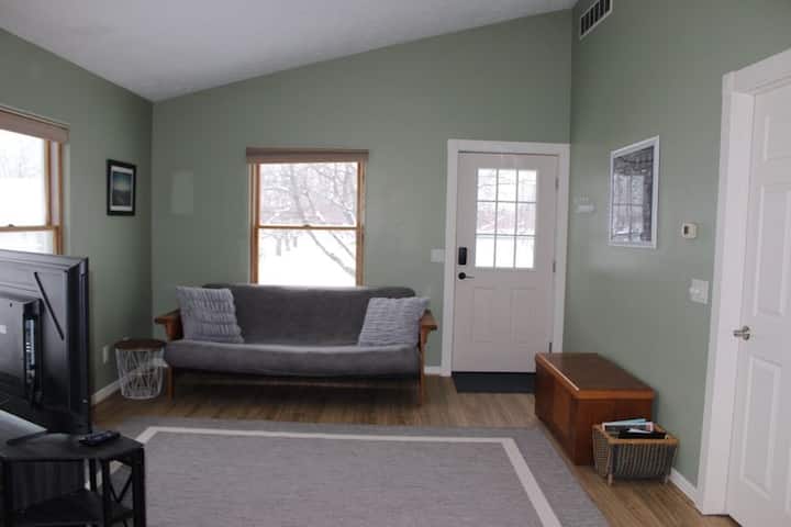 The Shh- Sweet Haven House, Llc - Suttons Bay, MI