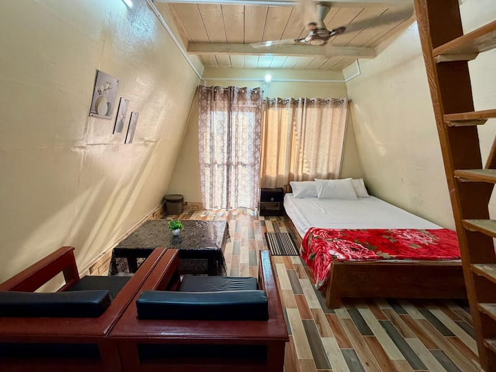 Stylish A-frame Loft - Tripura