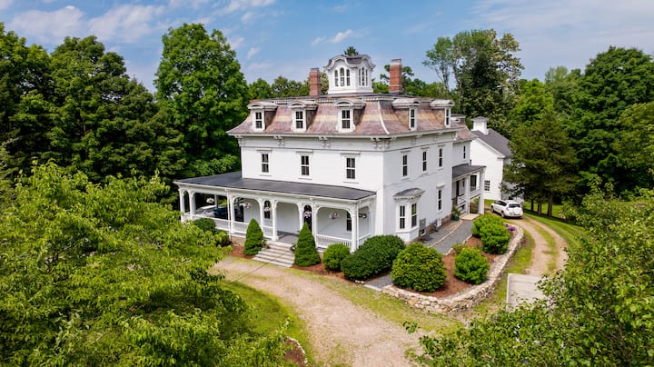 7br Estate W/ Htd Pool Near Gillette | World Cup - Massachusetts