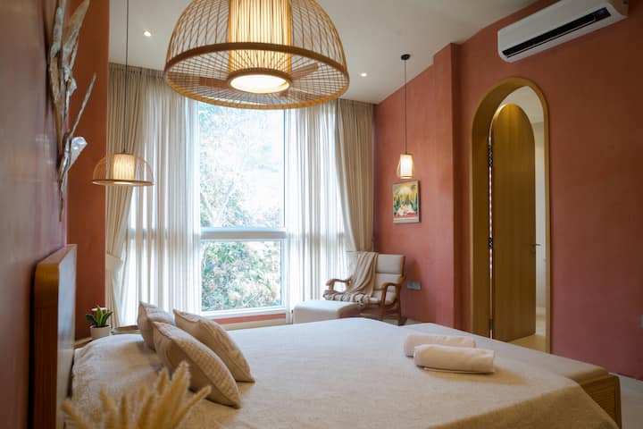 Bedroom 2 image 3