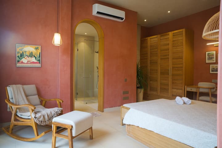 Bedroom 2 image 2