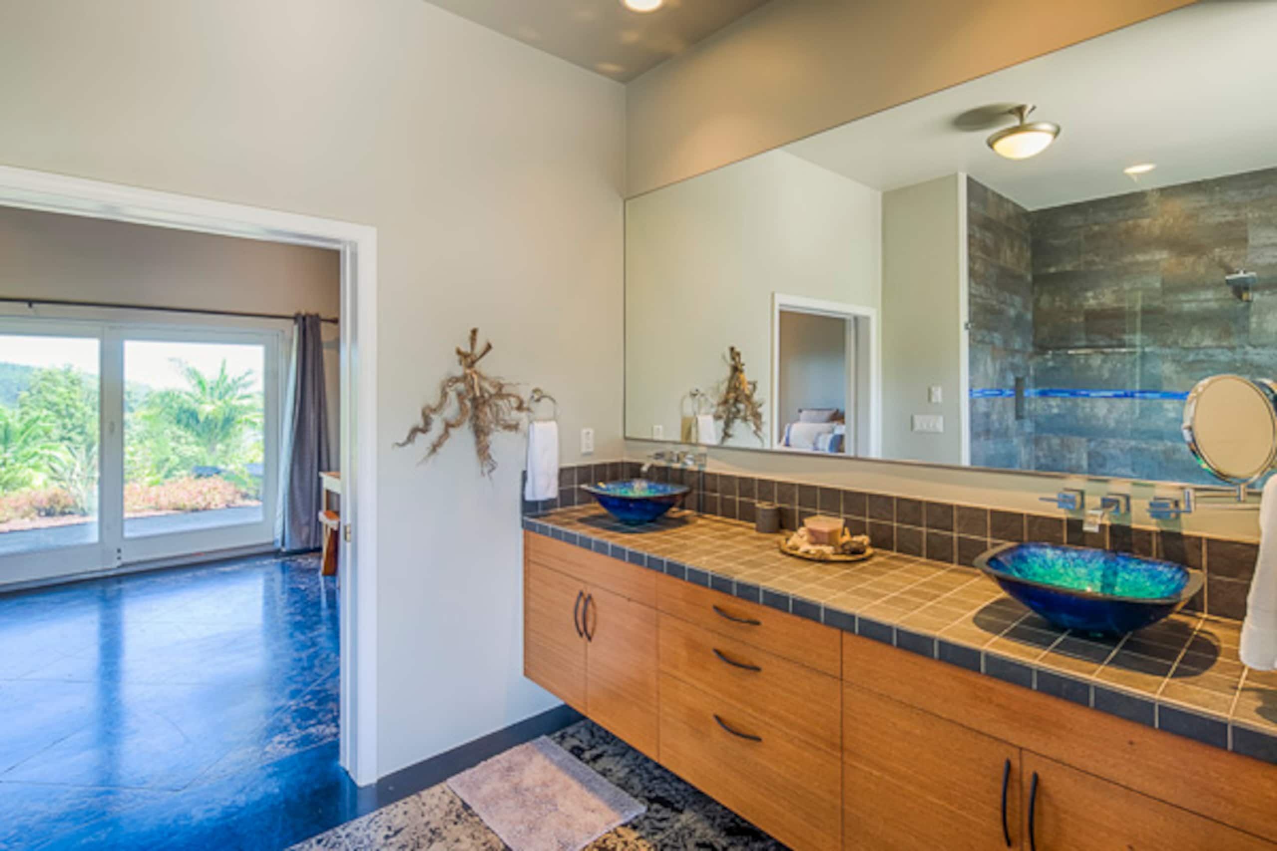 Home in Nīnole · ★5.0 · 4 bedrooms · 4 beds · 5.5 baths - Photo 16