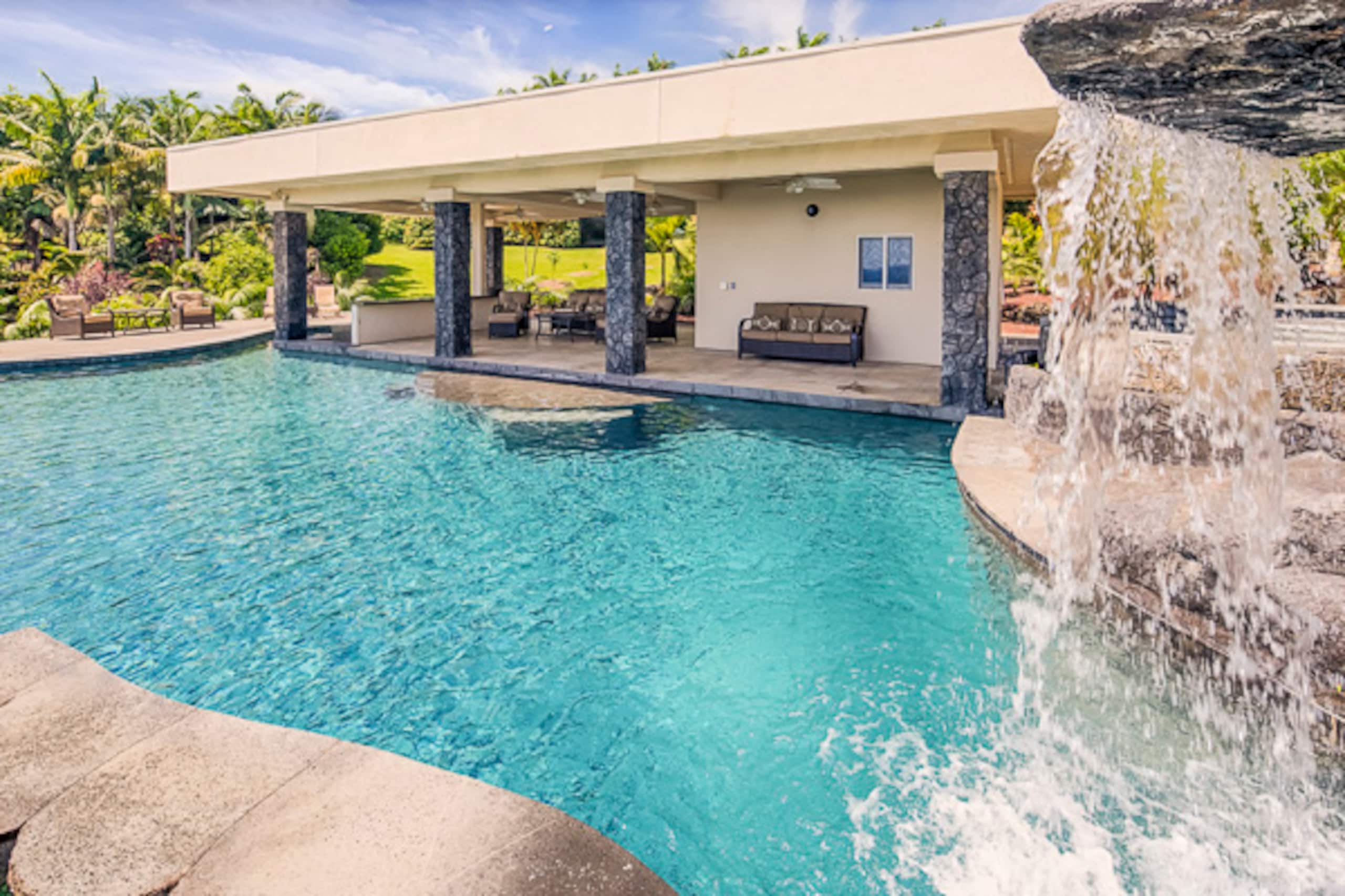 Home in Nīnole · ★5.0 · 4 bedrooms · 4 beds · 5.5 baths - Photo 14
