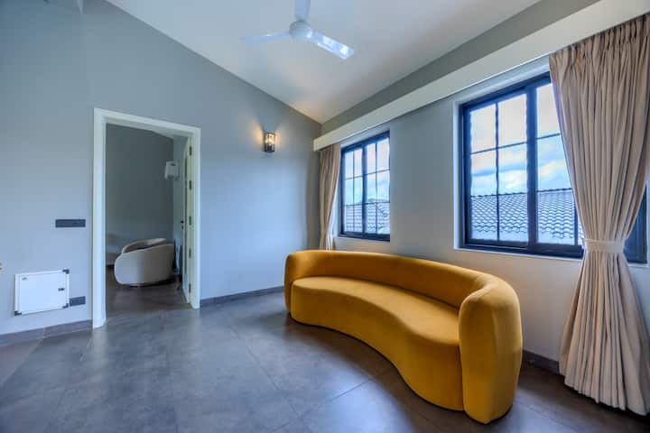 Living room image 1