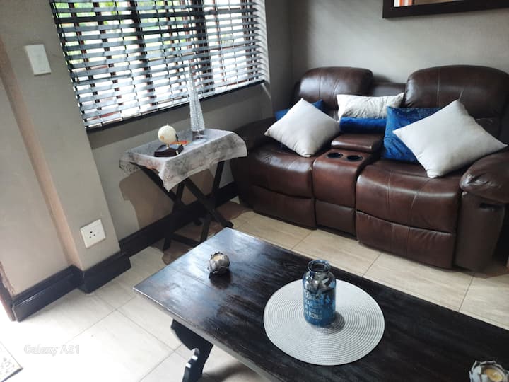 Cozy Cottage With Modern Comforts - Kloof