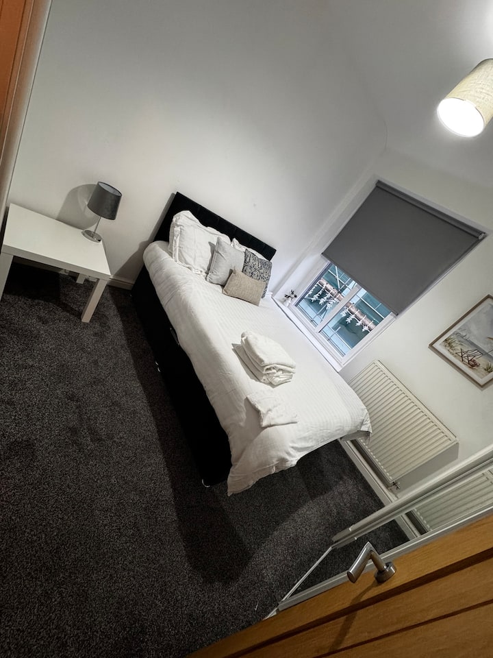 Shore Thing Seafront Apartment - 모어캠