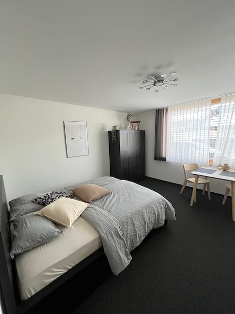 Successful Airbnb property: Studio in a quiet location – close to the center & ski slope in Vaz/Obervaz