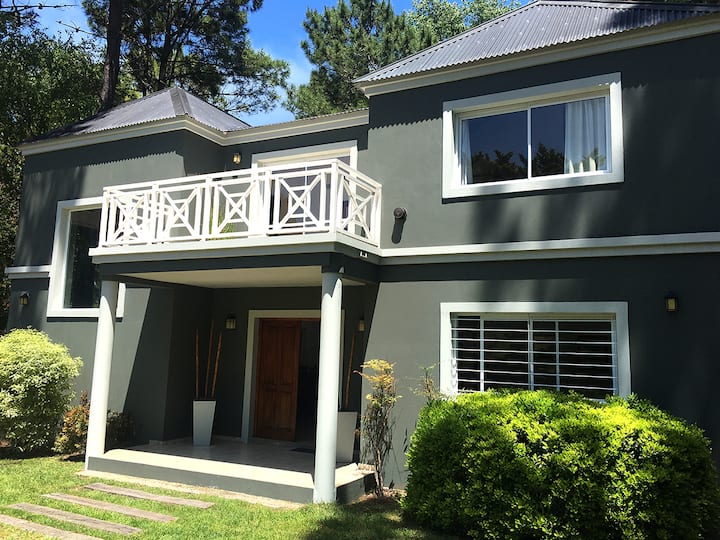 Hermosa Casa En Cariló, 400m Del Mar. 4 Dorm Suite - Pinamar