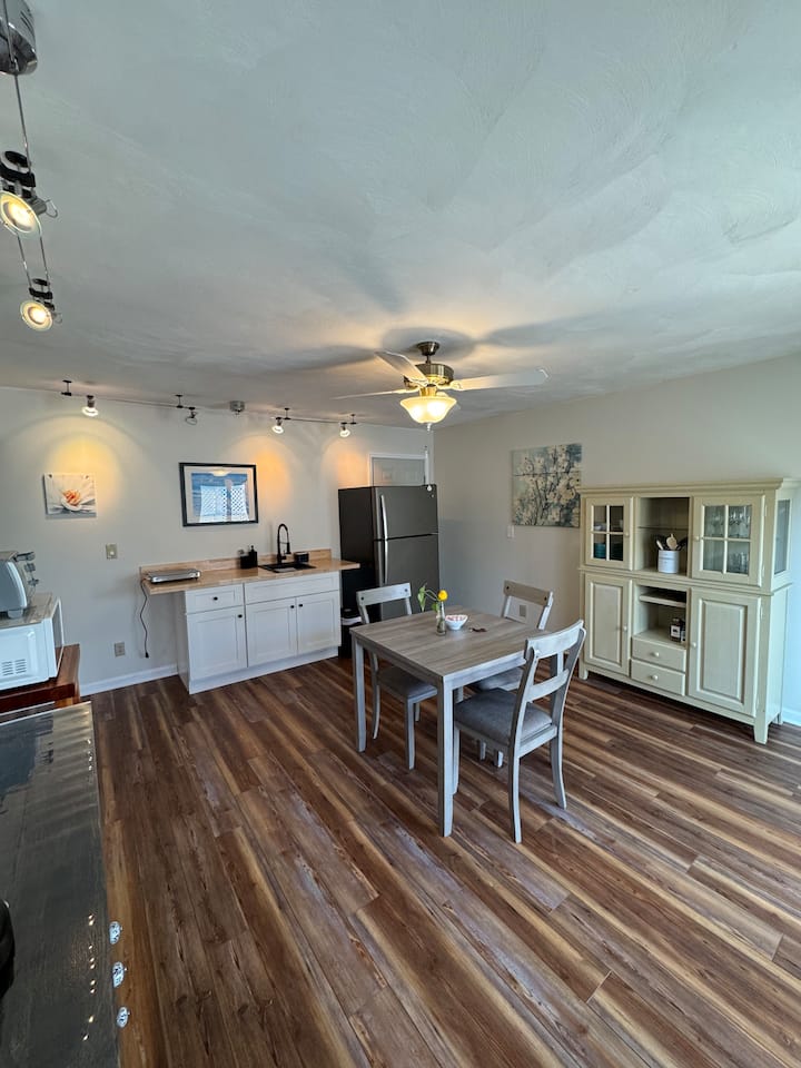 Private Rooftop • Hot Tub • Bikes • Obx Getaway - Southern Shores, NC