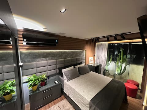 Top Airbnb: Suite with Stunning Sea View! in Cais Do Porto