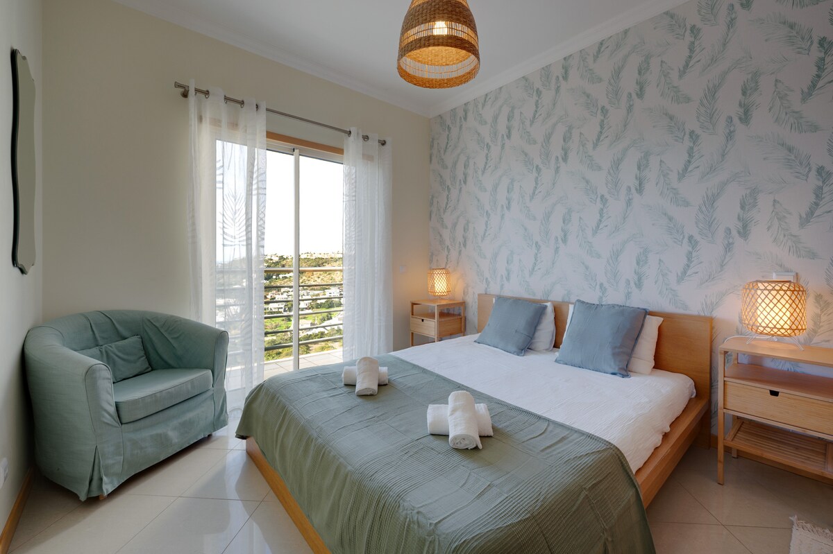 E. Orada, sea view, historic center, tennis 3