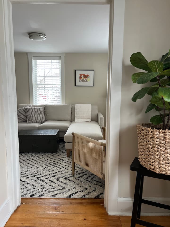 Howard’s Guesthouse - Portland, ME