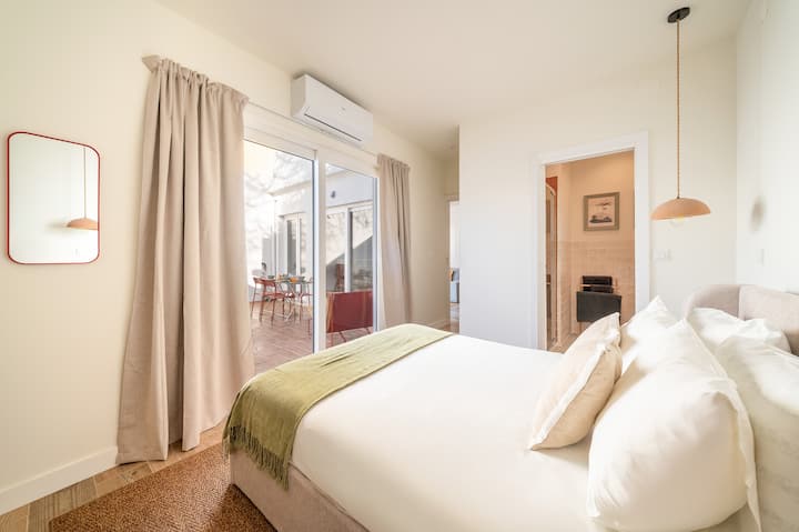 Sunny & Charming Apartment With Pool - R&r - Lisbon