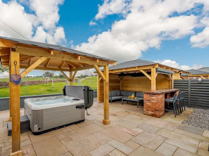 3 Bed In Alexandria (Oc-88753) - Loch Lomond