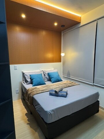 เตียงคู่ - ที่นอนออร์โธพีดิก หมอนและชุดเครื่องนอนครบชุด