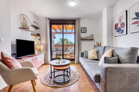 Airbnb con mejor rendimiento: Oasis in Los Collados 2 BR Pool & Garden en Águilas