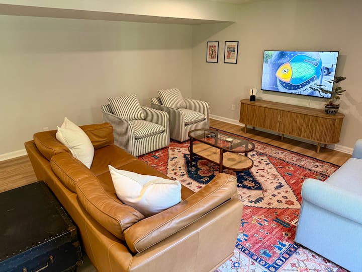 Berkeley Lake Hideaway - Duluth, GA