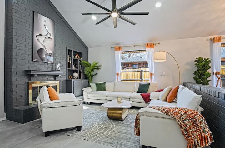 Upscale Modern Getaway Near Lake Hefner | 3br - Yukon, OK