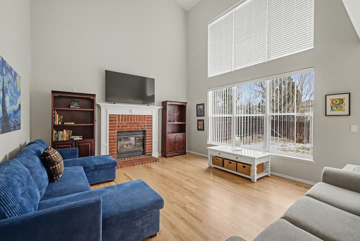 Comfortable Cozy Retreat | Prime Location - Colorado Springs, CO