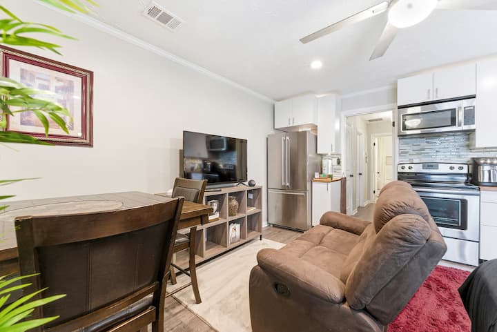 Cozy "Studio" Suite - (Choose Up To 3 Rooms) - Duluth, GA