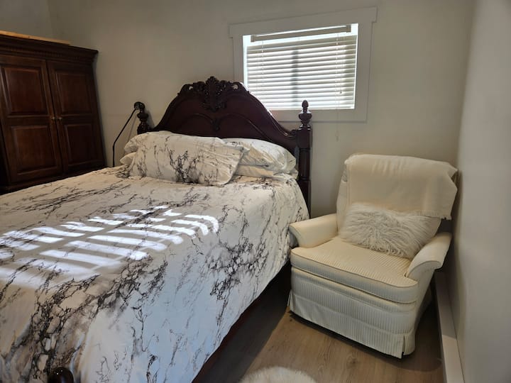 Guest Room In A Farm House - Parksville