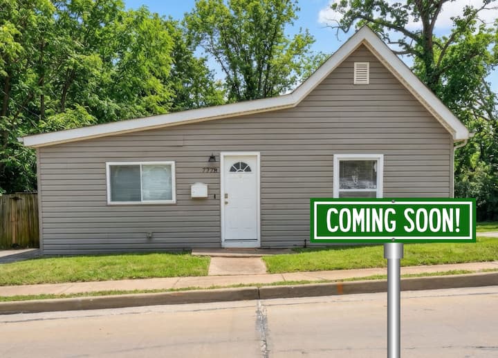 Charming Maplewood Home Near Shops - Kirkwood, MO