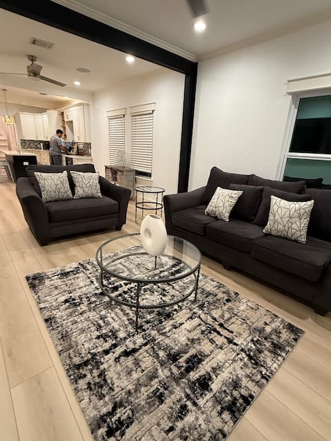 Popular Airbnb listing: Cozy Home near downtown Houston in Second Ward