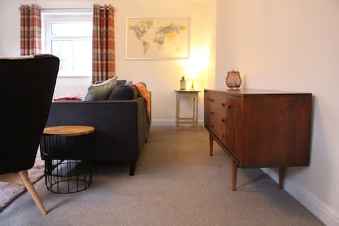 Successful Airbnb property: Cosy Cottage Retreat in Wirksworth, Peak District in Derbyshire