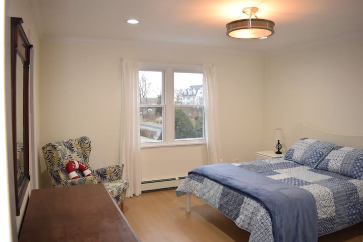 Beautiful 3-bedroom House In New Rochelle - New Rochelle, NY