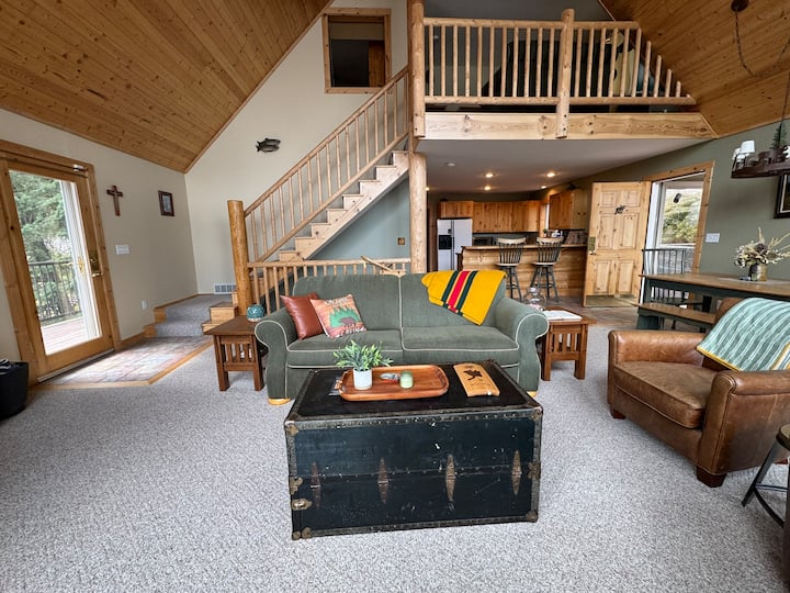 Pine Bay Lodge Lake House @Deer Lake - Loon Lake, WA