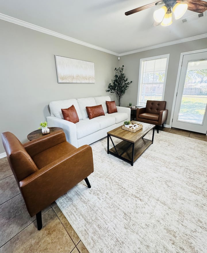 The White Magnolia | Clean & Cozy Retreat! - West Monroe, LA