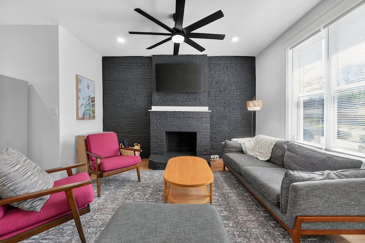 Stl Home Base For Family & Friend Trips | Sleeps 6 - St. Louis, MO