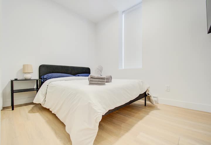 Stylish Montréal Stay | Near Bell Centre - Lasalle