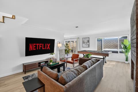 Top performing Airbnb: 5 min SNA/15 min Disney-Hot Tub/Playground/FirePit in Santa Ana
